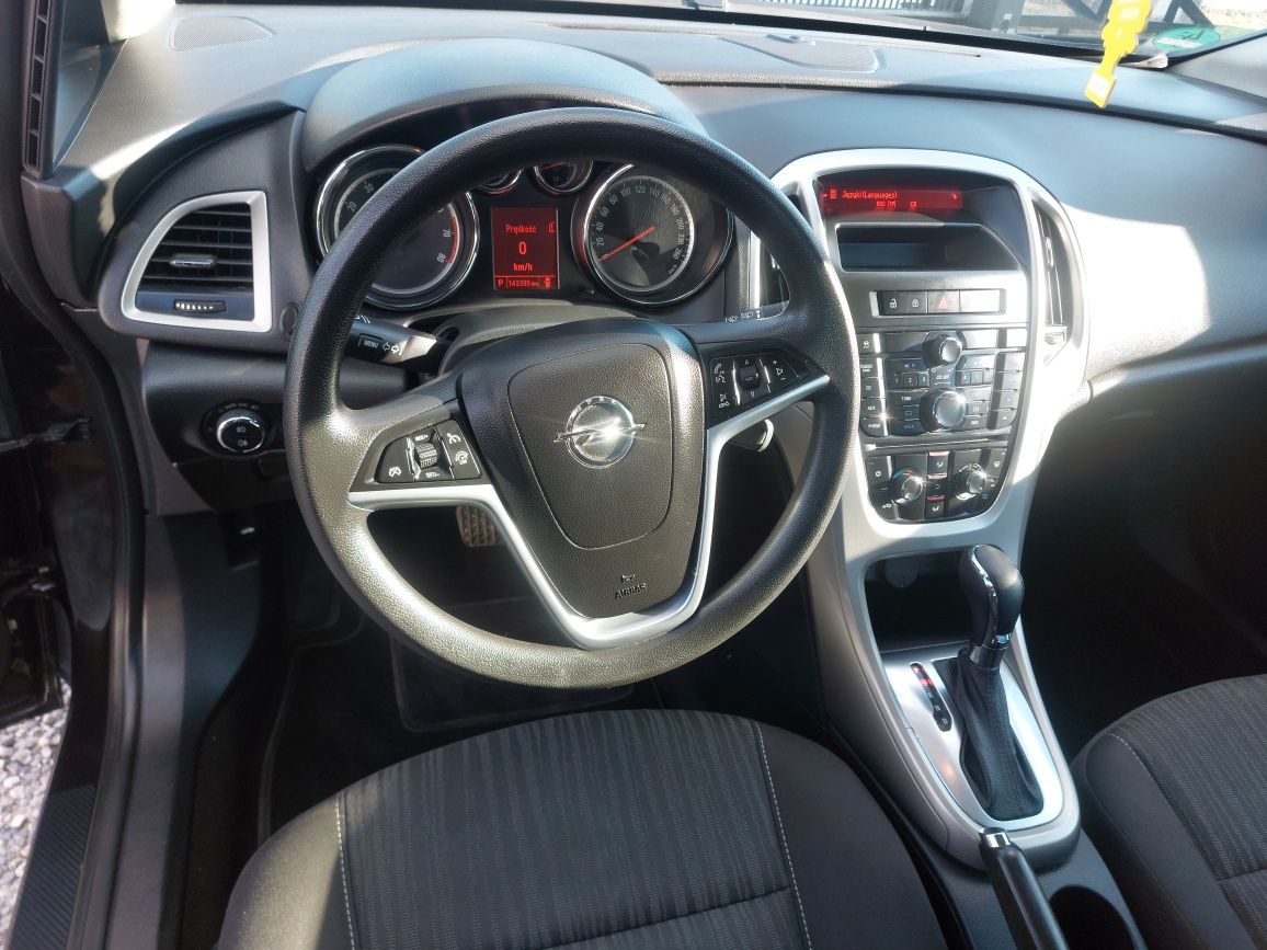 Opel Astra J 1.6 benzyna Automat!! Ładny stan Zarejestrowany opłacony.
