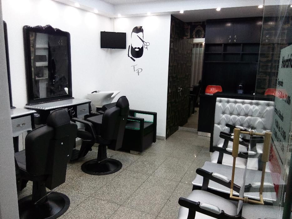 Mobiliário para barbearia fabricamos o seu modelo barato