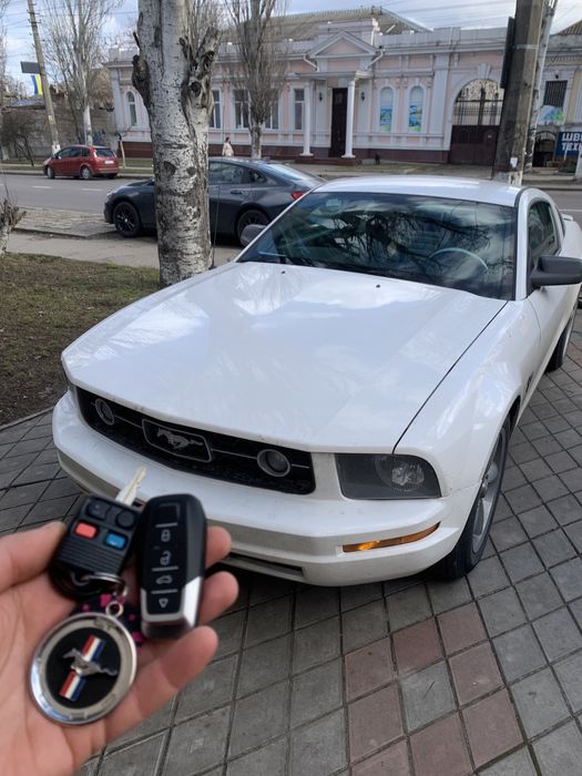 Відкриття автомобіля, відкрити авто, виготовлення автоключів.