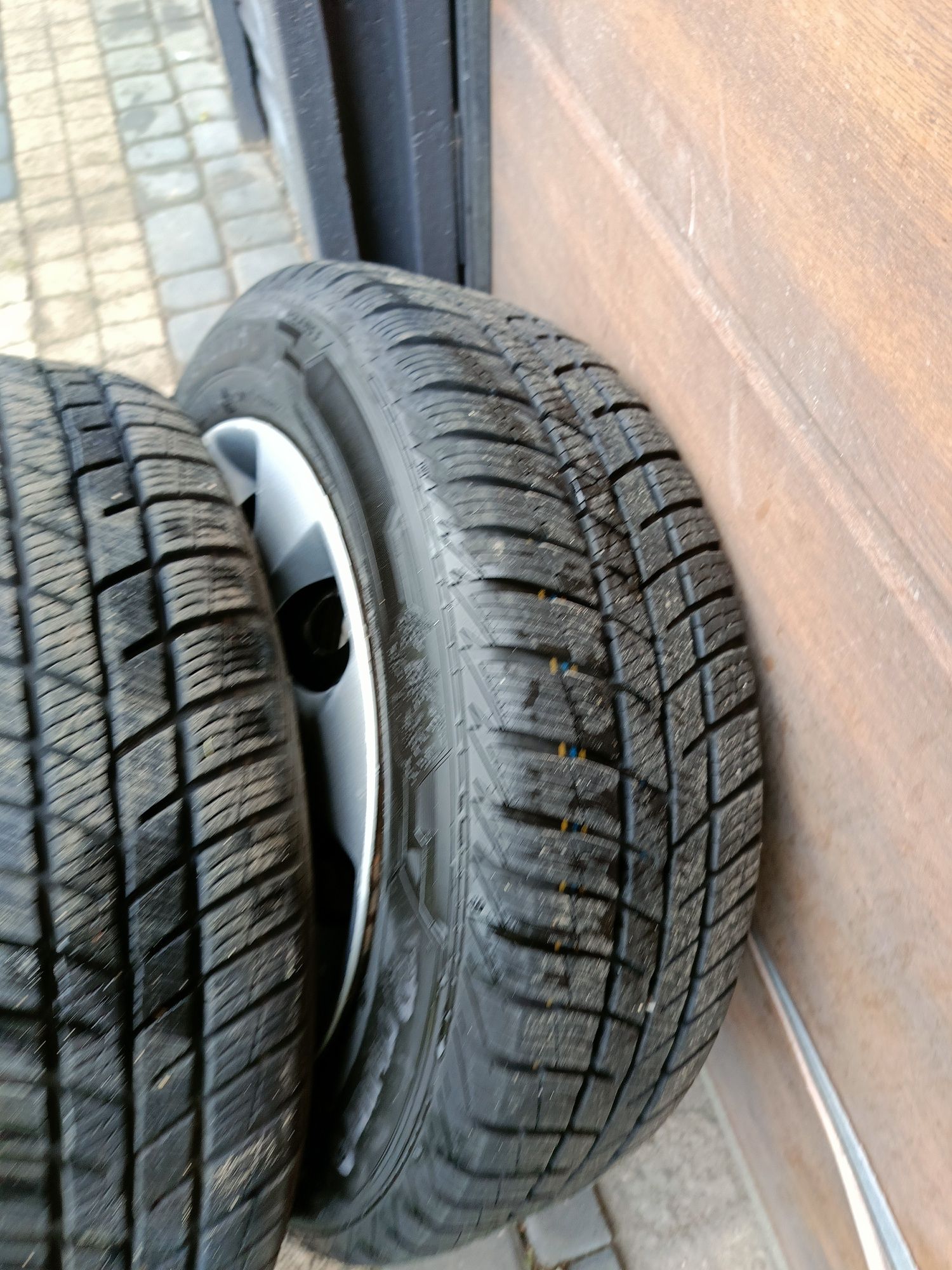 Koła 15 Dacia komplet