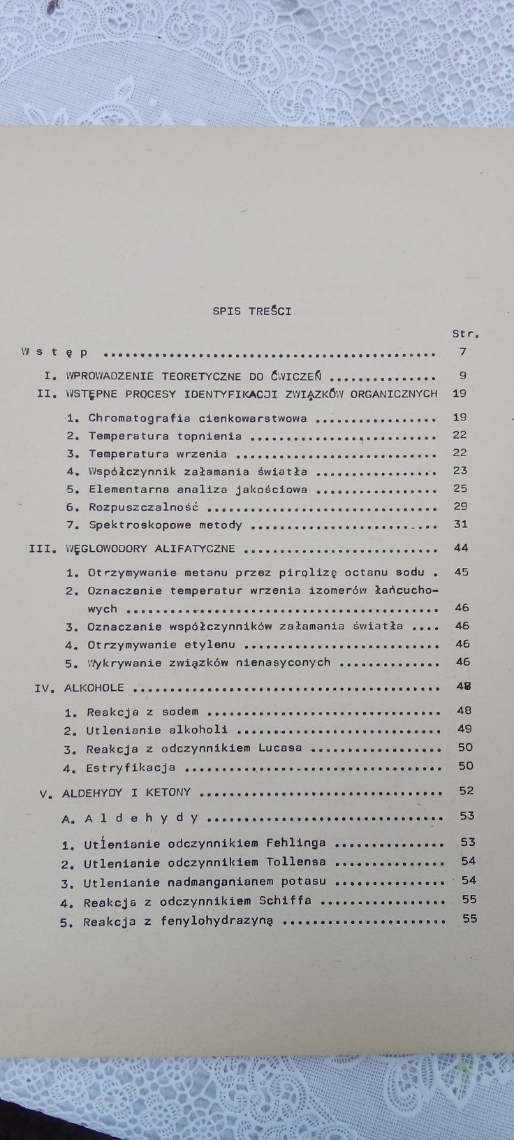 Własności prostych związków organicznych i ich identyfikacja