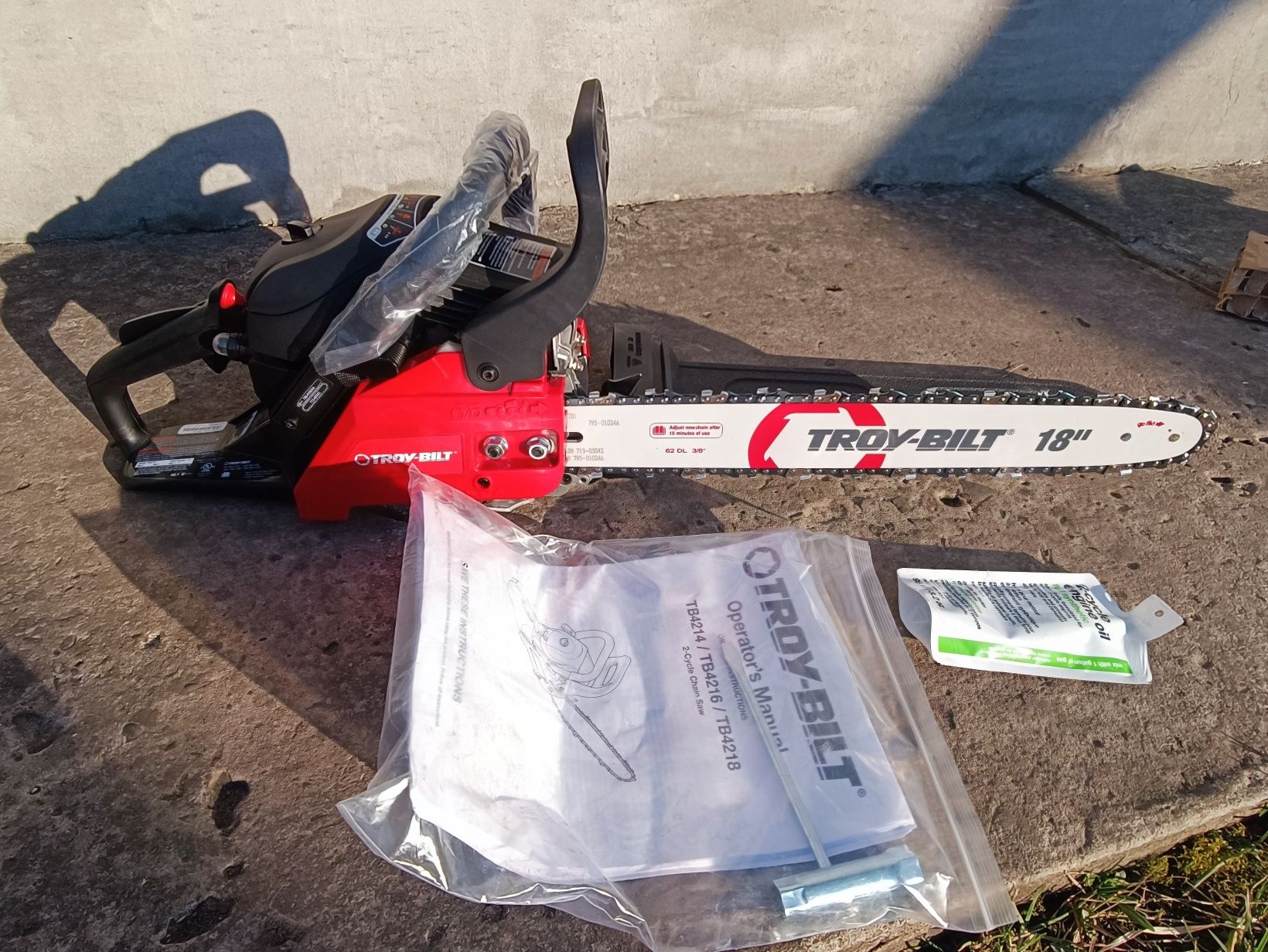 Бензинова пилка Troy-bilt TB4218 з США