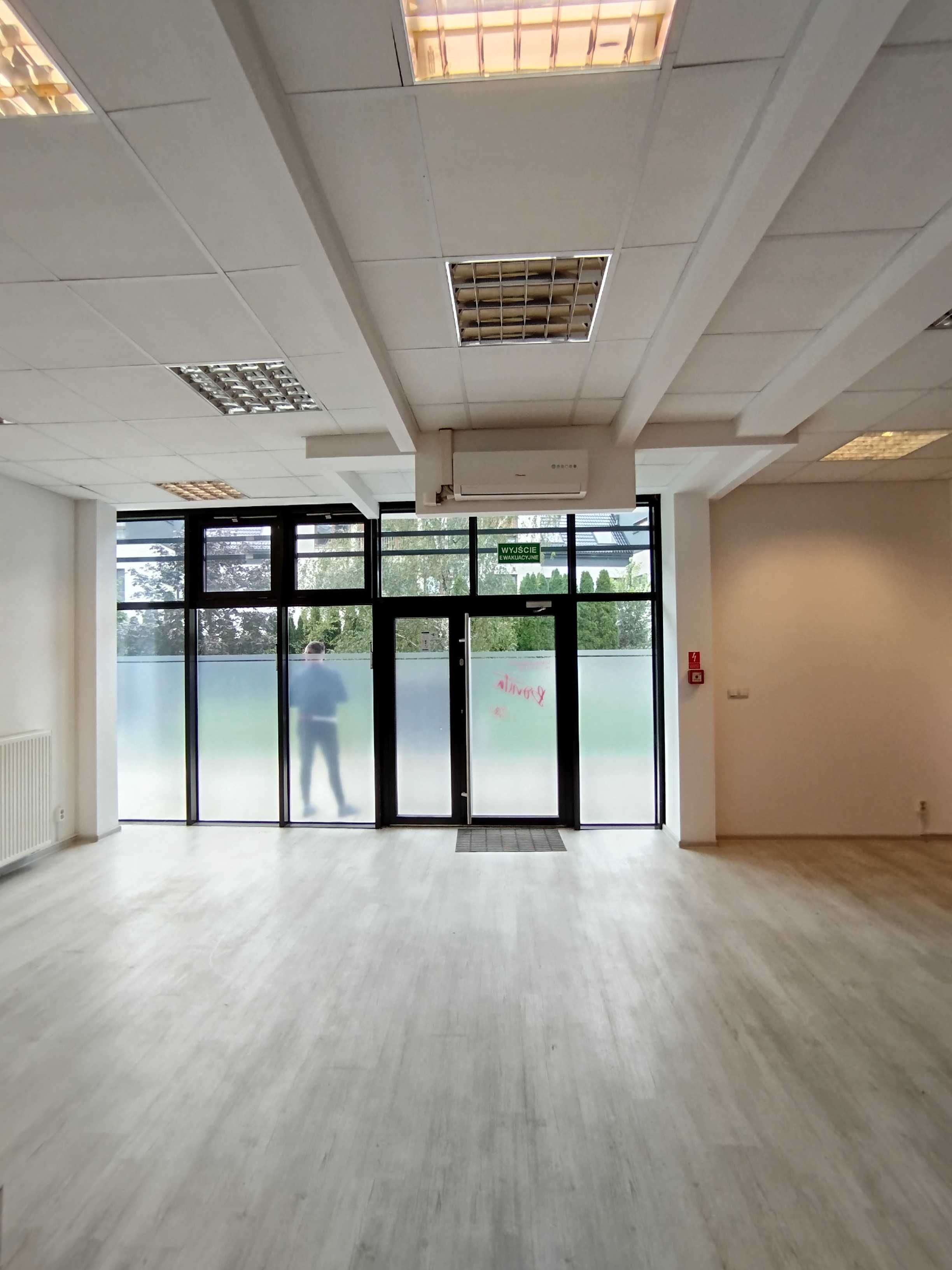 Atrakcyjny lokal na wynajem Wrocław, 60m2 OPORÓW SOLSKIEGO 4