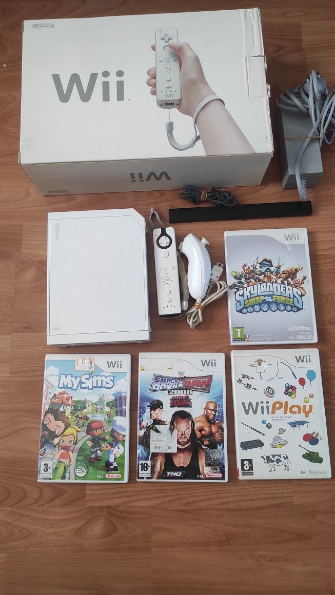 Wii c/jogos e comando e Wii-U