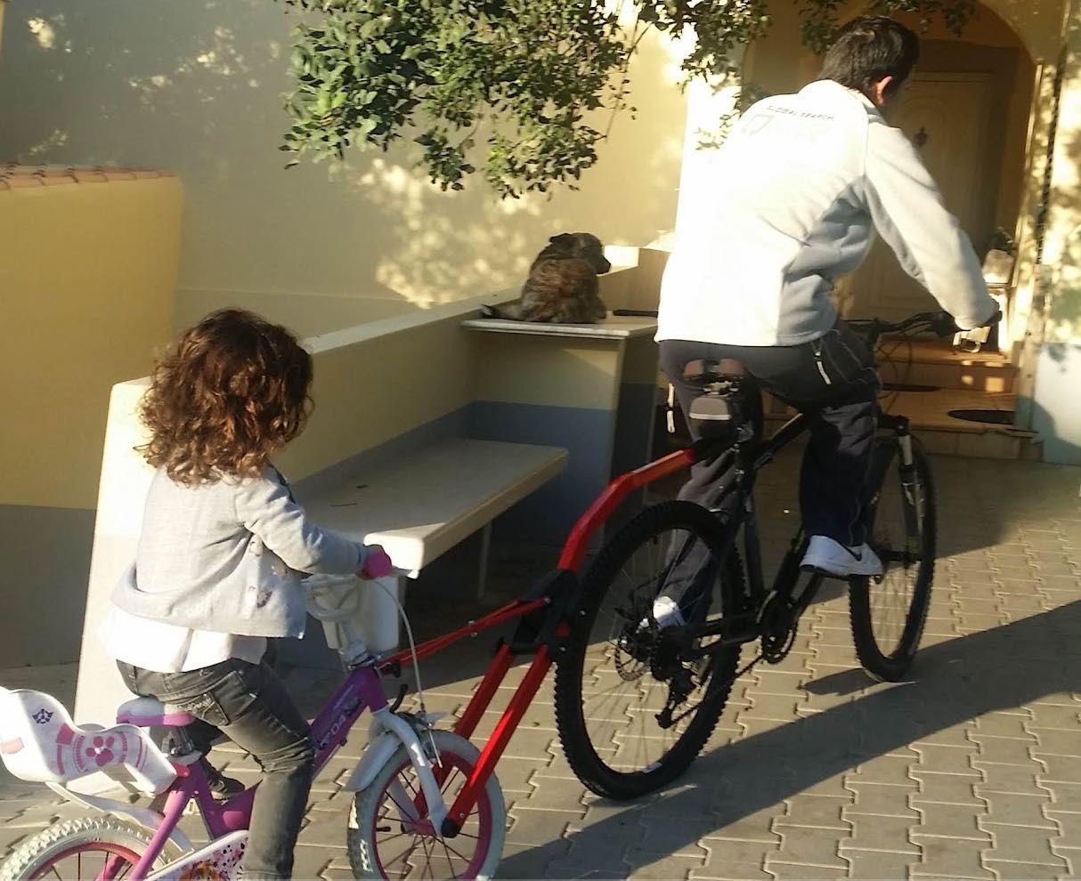 Reboque para bicicleta de criança