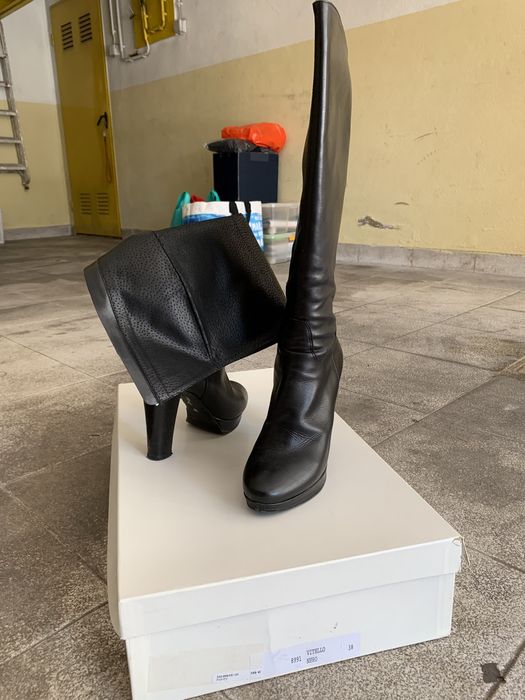 Botas em pele da aldo