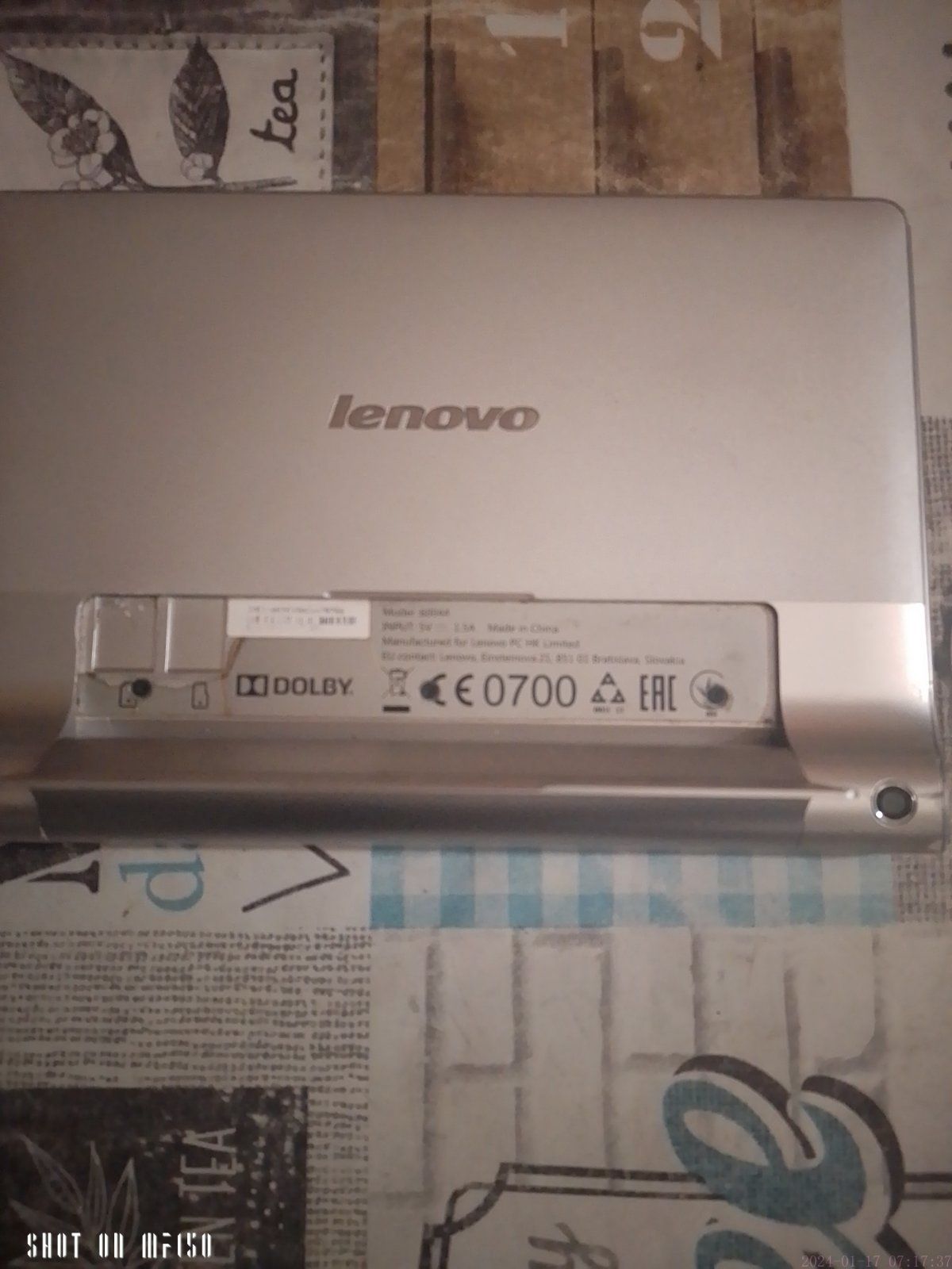 Планшет lenovo Yoga Tablet 8 60044