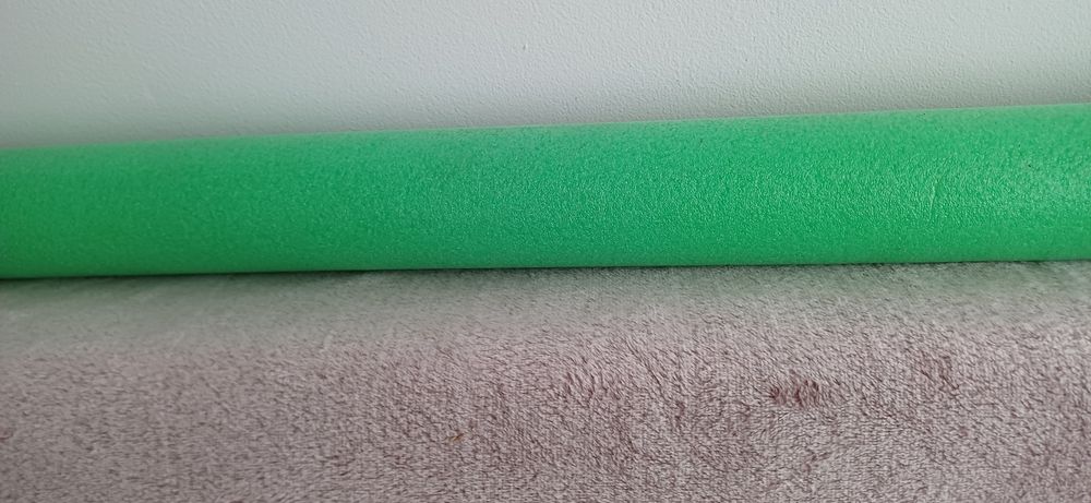 Makaron do pływania ćwiczeń w wodzie zielony dł. 160cm Nowy wyporności