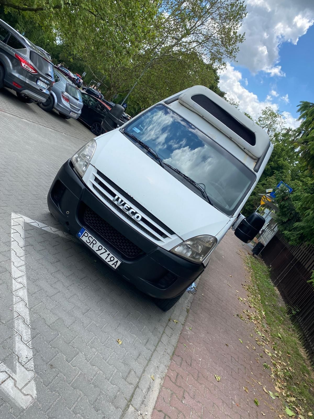 Iveco Daily. Bus .dostawczak . Iveco Daily.