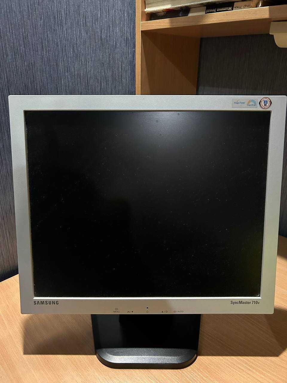 Монитор Samsung SyncMaster 710V