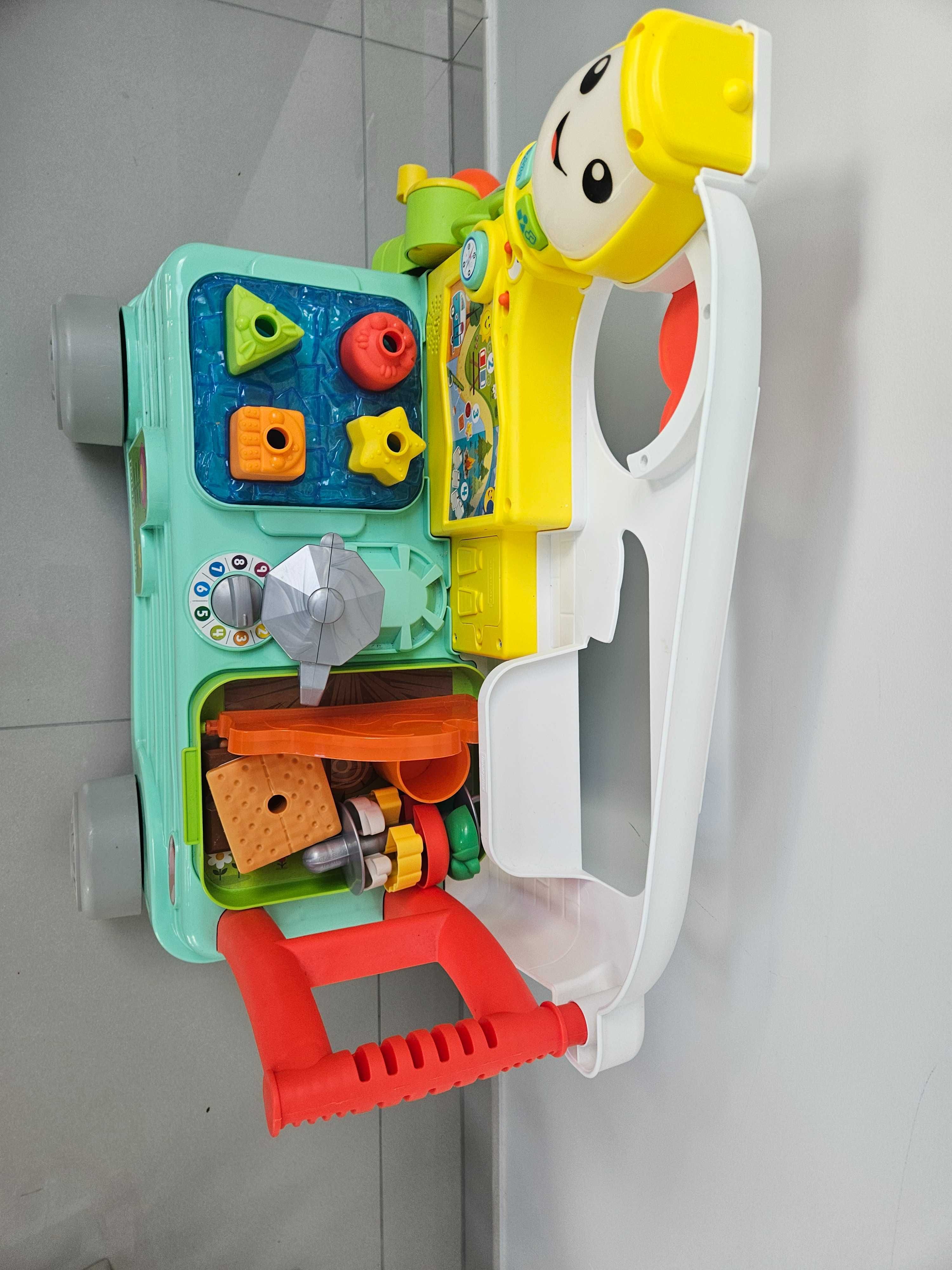 Fisher-Price Śmiej się i ucz: 3 w 1 inteligentne etapy Go Camper