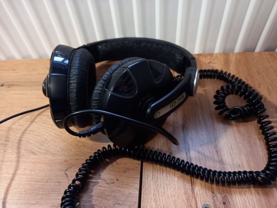 Навушники  Sennheiser HD 215 студійні