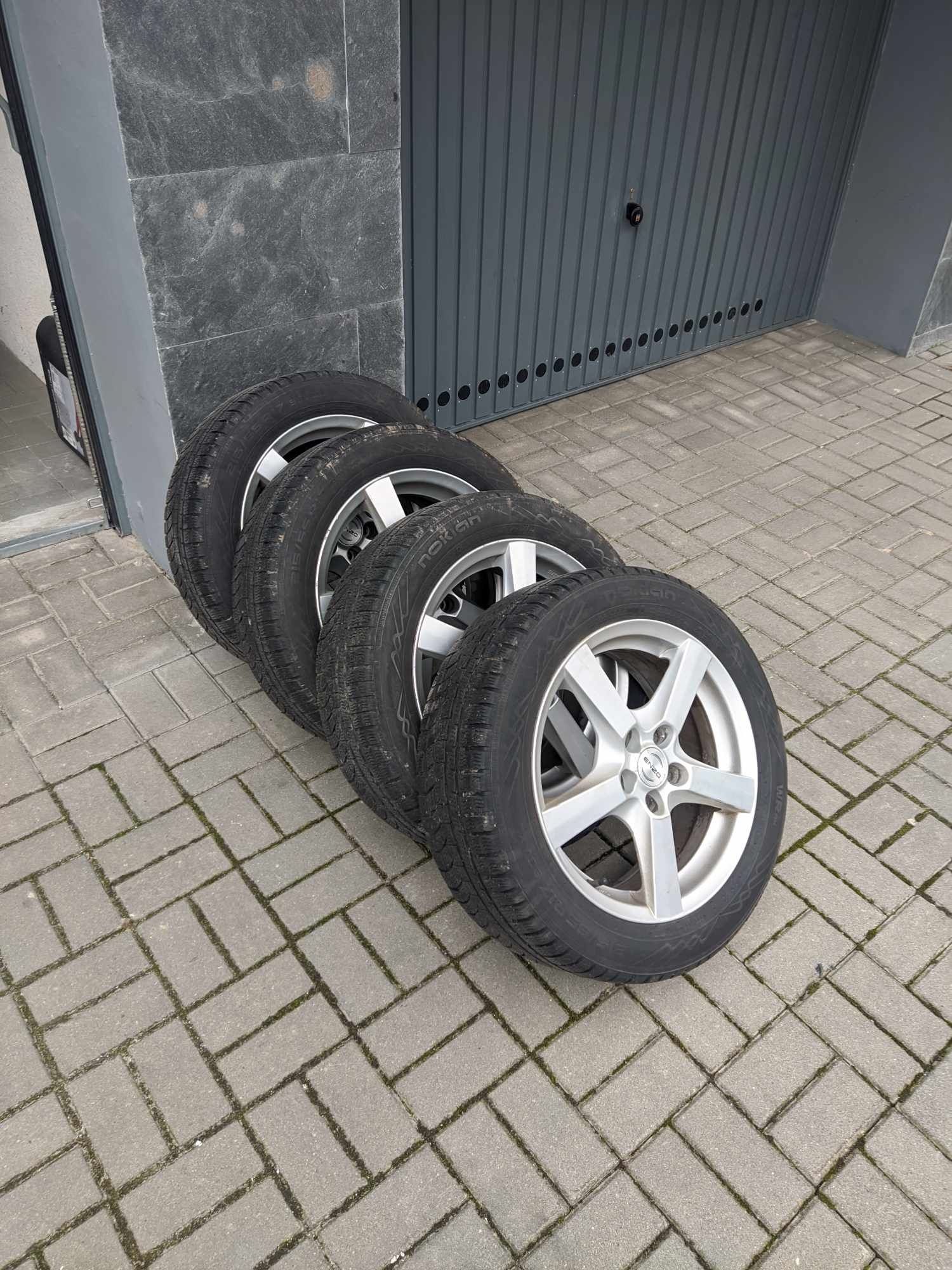 Koła 17" - alufelgi Enzo 5x114,3 i opony zimowe Nokian 215/55 R17