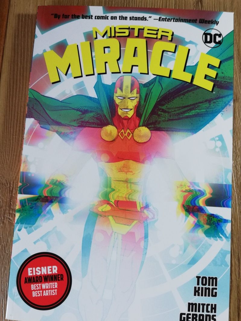 Livros Batman Mister Miracle Planetary  Sleeper DC Comics