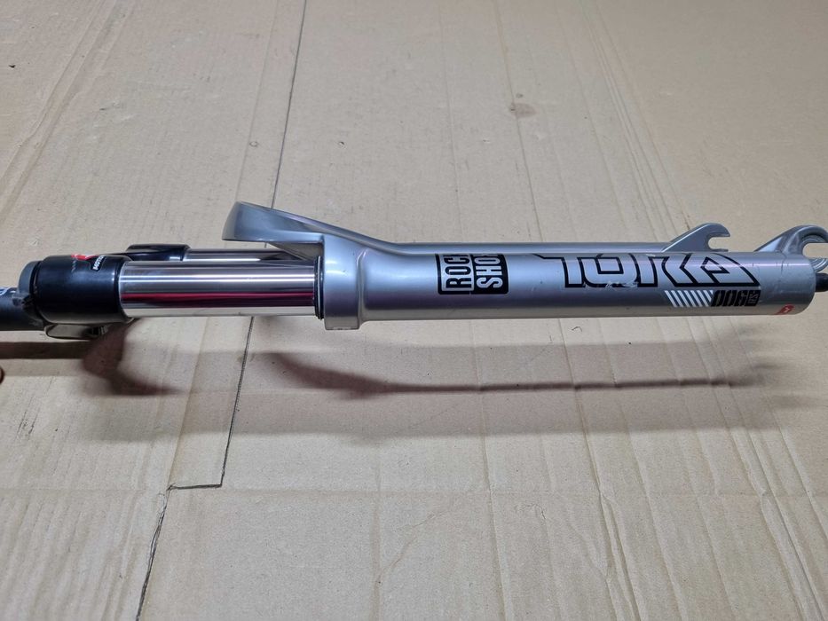 Amortyzator Rock Shox Tora 318 RS 900, pod 26