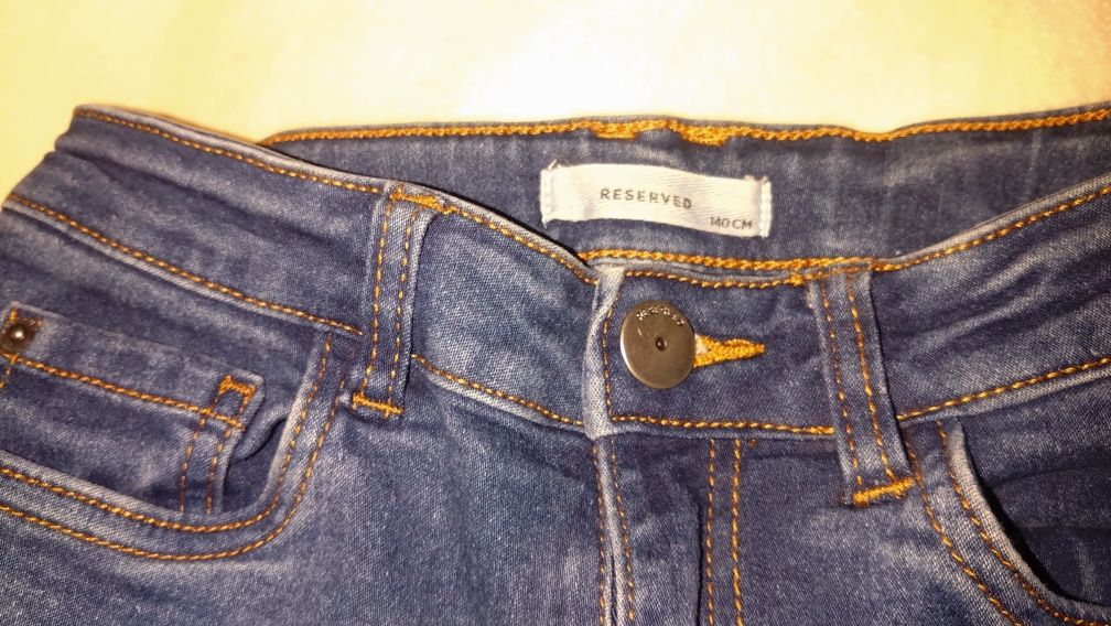 Spodnie jeansy Reserved r.140