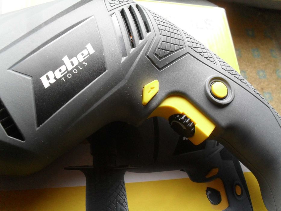 Wiertarka udarowa 600W REBEL RB-1010