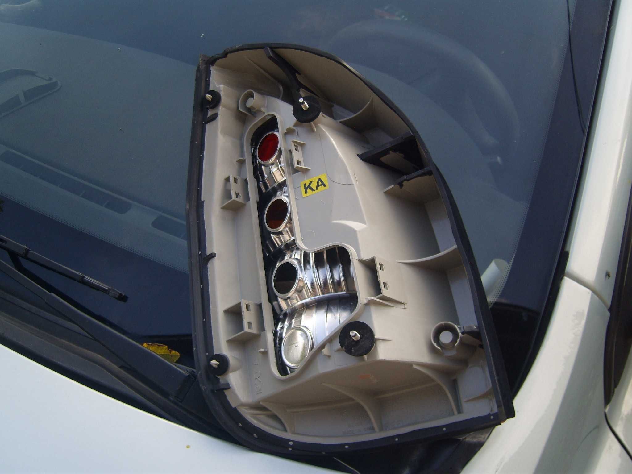 Lampa  prawa Opel Zafira A Mitsubishi Galant  7 VII L.P.Oryginał