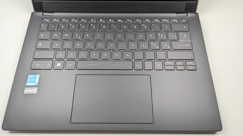 Laptop MSI Modern 14 " Intel i3 8 GB / 512 GB czarny QWERTY IT