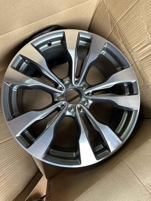 Оригинальный новый диск Mercedes GLE COUPE R20