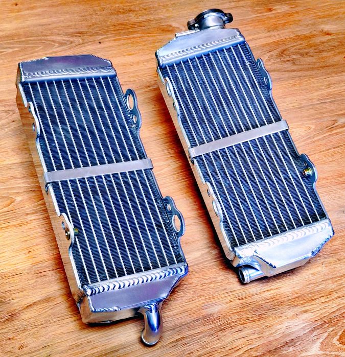 Radiadores BETA RR250 e RR300 de 13 a 18 Alumínio Performance