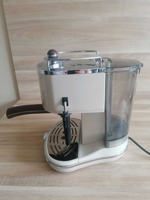 Ekspres do kawy DeLonghi