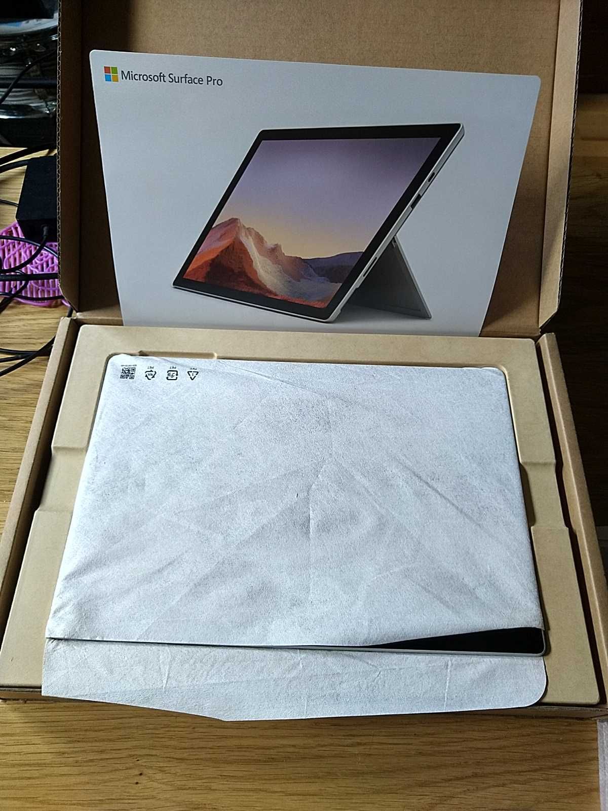 Surface Pro 7 laptop 2w1 ekran dotykowy klawiatura etui
