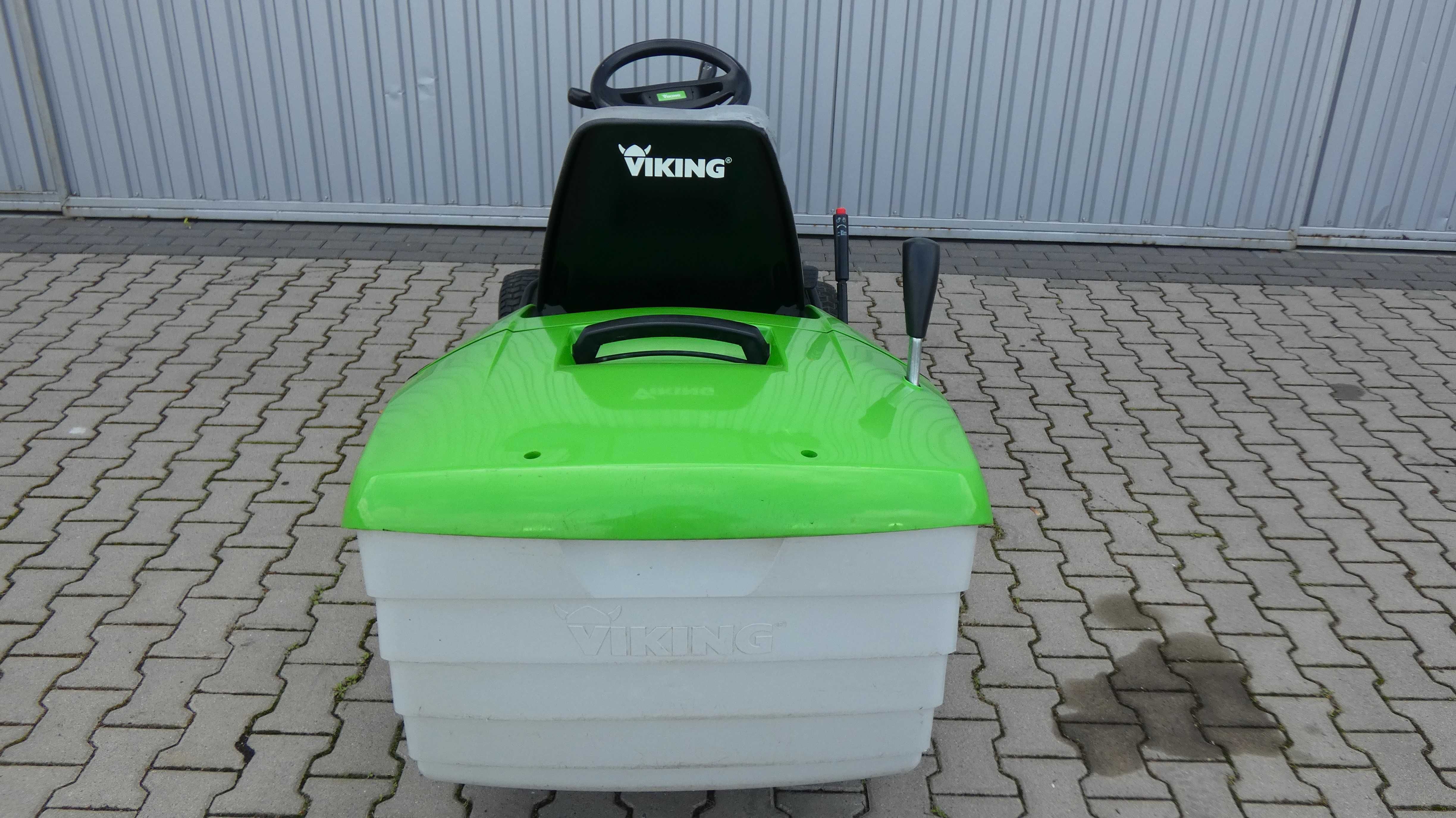 Traktorek kosiarka Viking T5 B&S V-Twin 16HP Hydro Kosz (120502) Baras