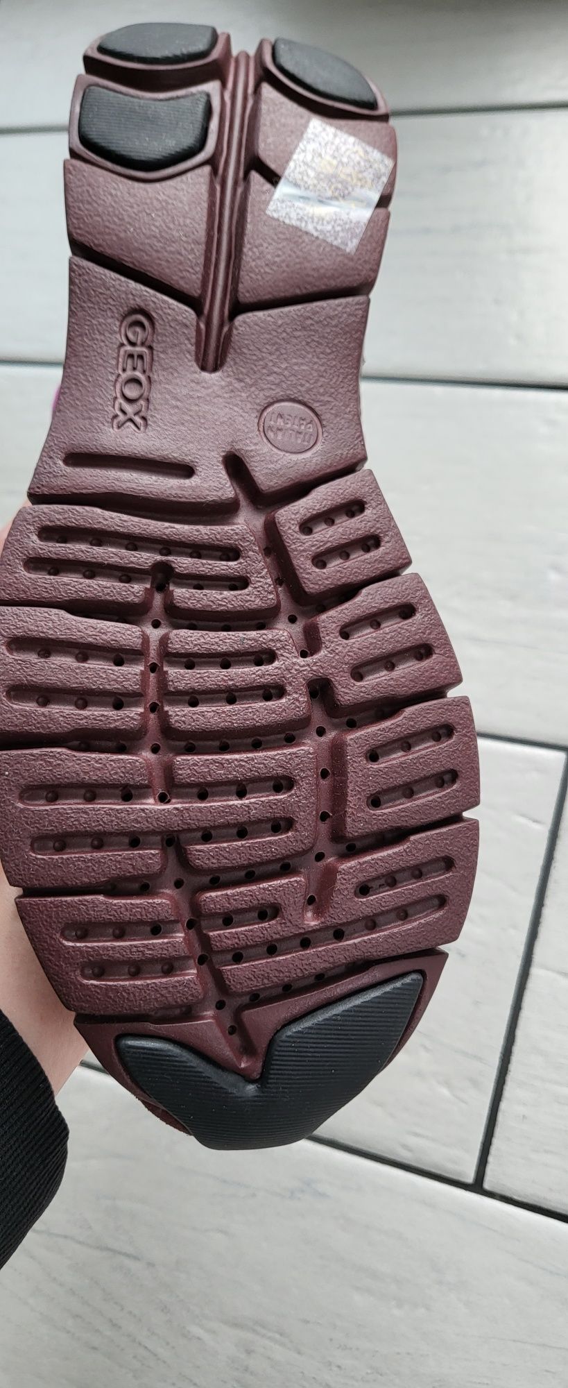 Geox sneakersy adidasy bordowe 35