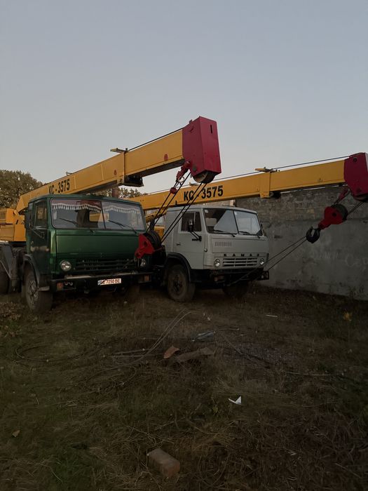 Автокран грузоподъемность 10-25 т