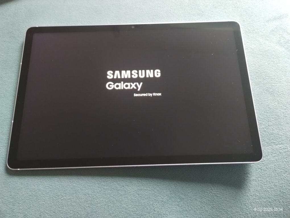 Galaxy Tab S10 FE 5G z etui nowy