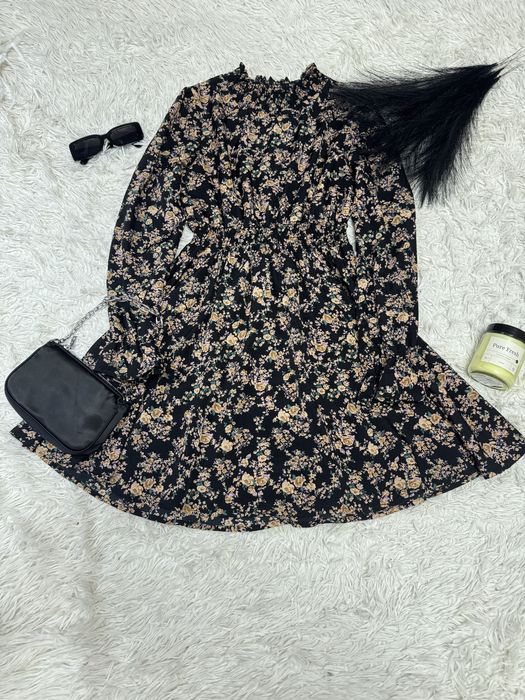 Плаття міді з резинкою на талії Shein