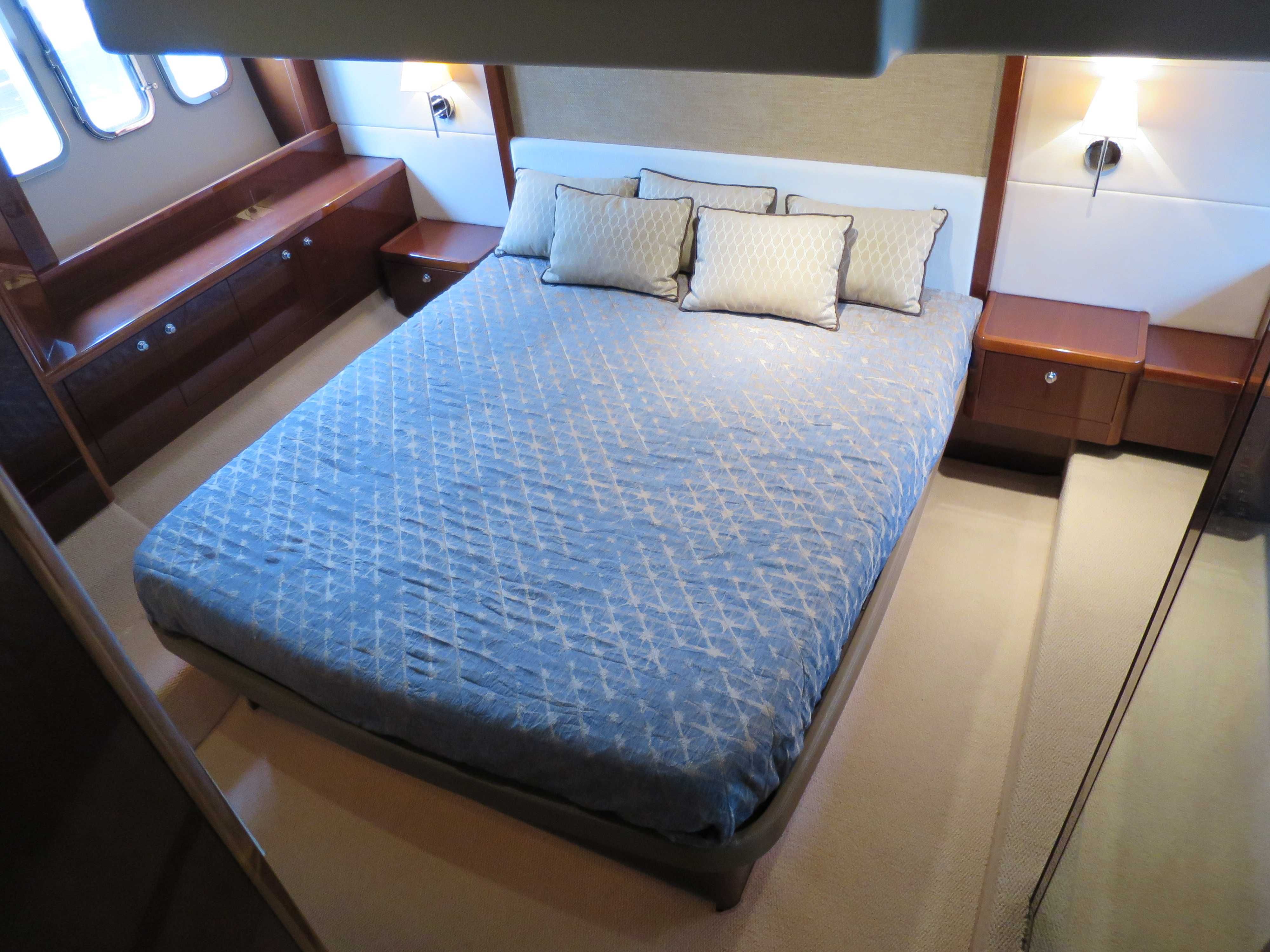 PRINCESS 50 Flybridge ( Принцесс 50 с Флайбриджем ) моторная яхта