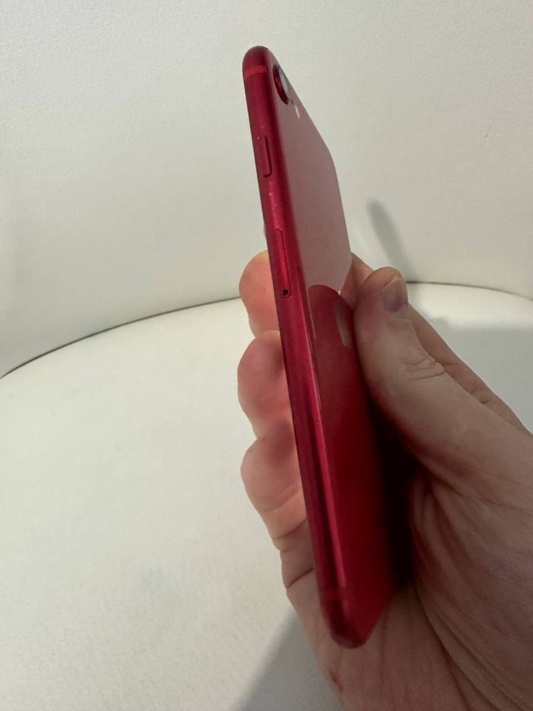 Iphone se 2020 red icloud lock