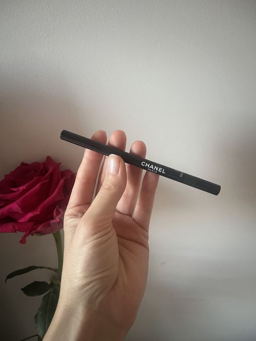 Czarna Kredka do oczu Chanel Paris wysuwana waterproof