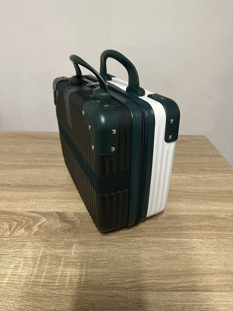 Mala de viagem auxiliar