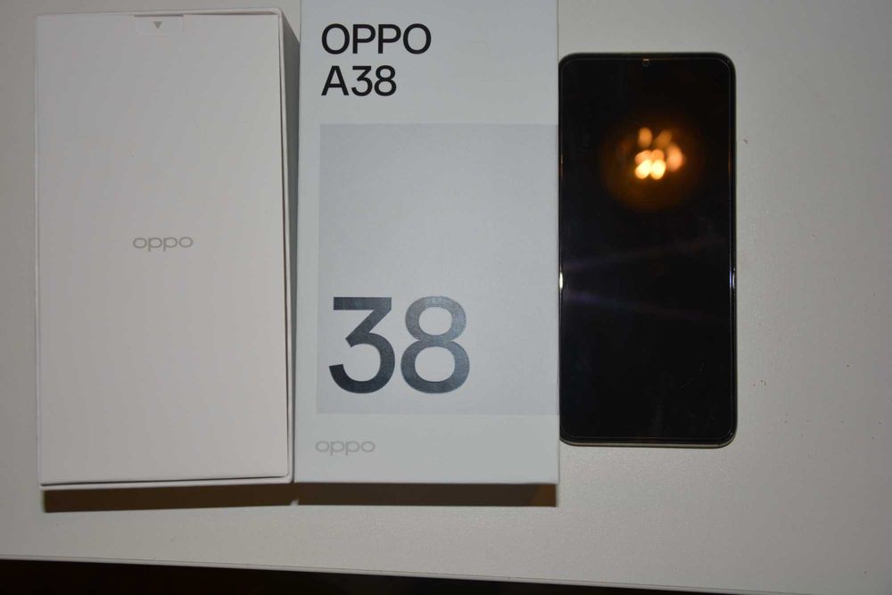 Oppo A38. W bardzo dobrym stanie.
