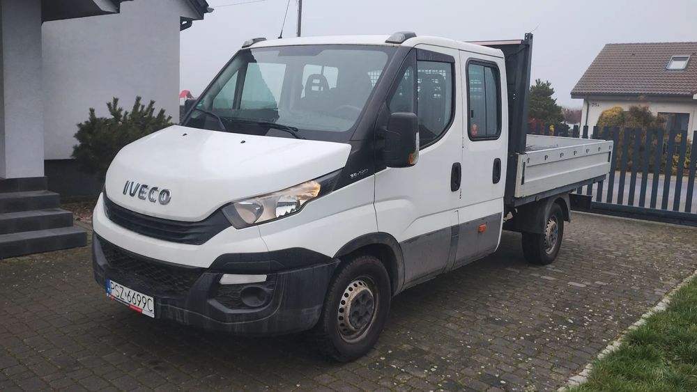 Iveco Daily  Iveco Daily 35S12,Doka,7 Osób, Klimatyzacja, Serwis Aso Iveco