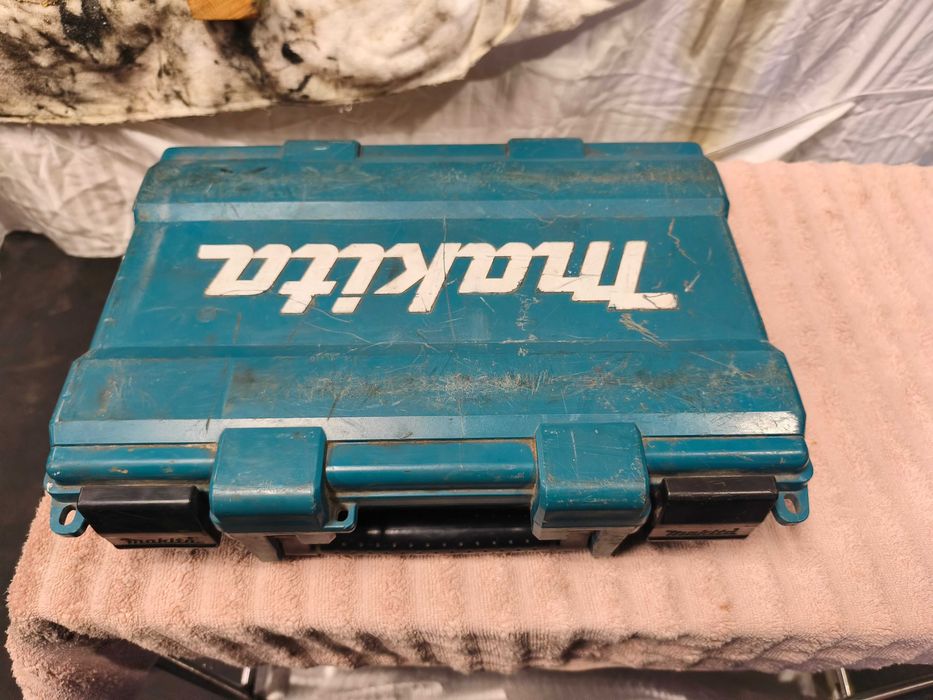 Młotowiertarka Makita HR2450