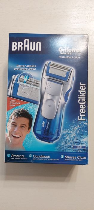 Електробритва Braun FreeGlider 6680