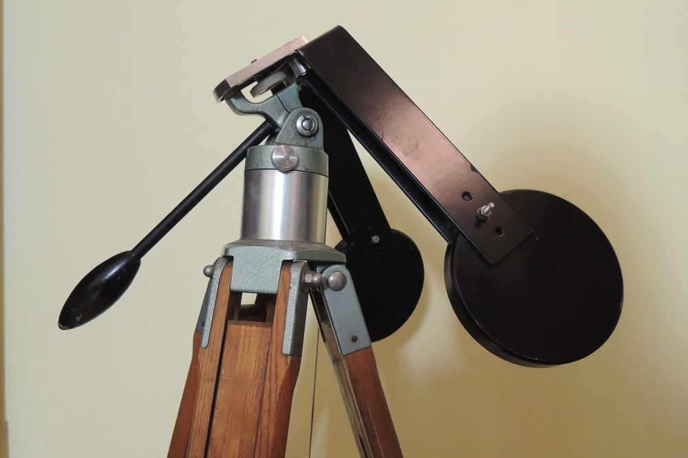 Statyw drewniany Berlebach, przeciwwagi