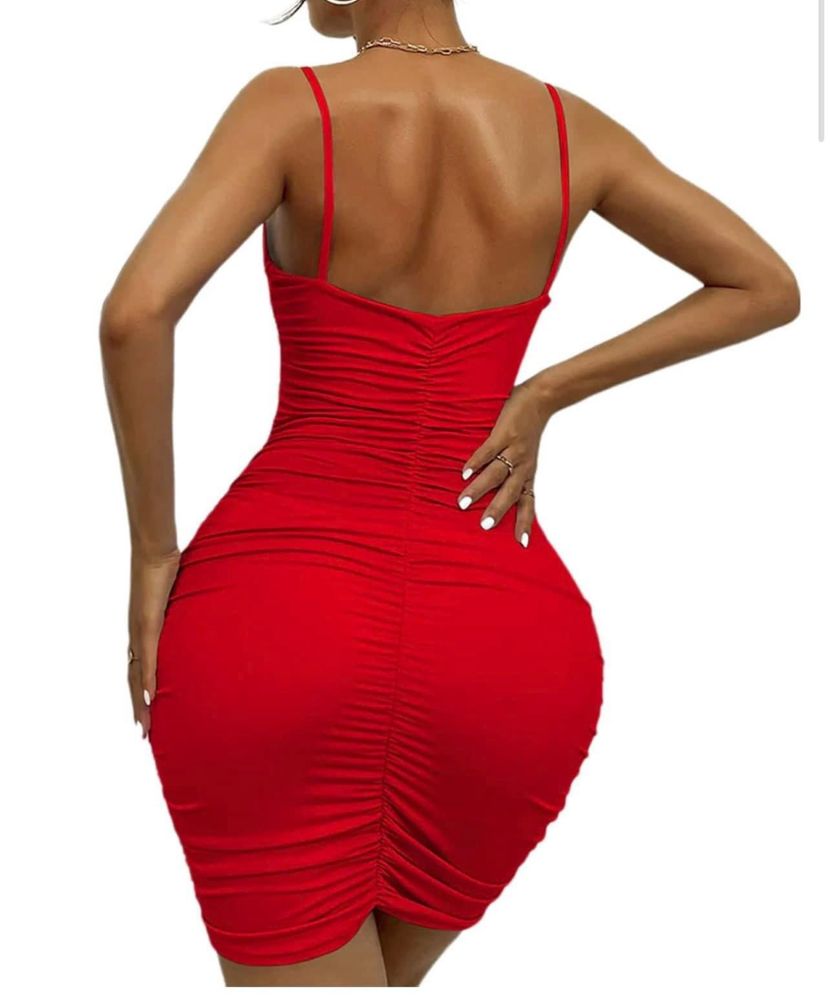 Seksowna czerwona sukienka s/m rozmiar