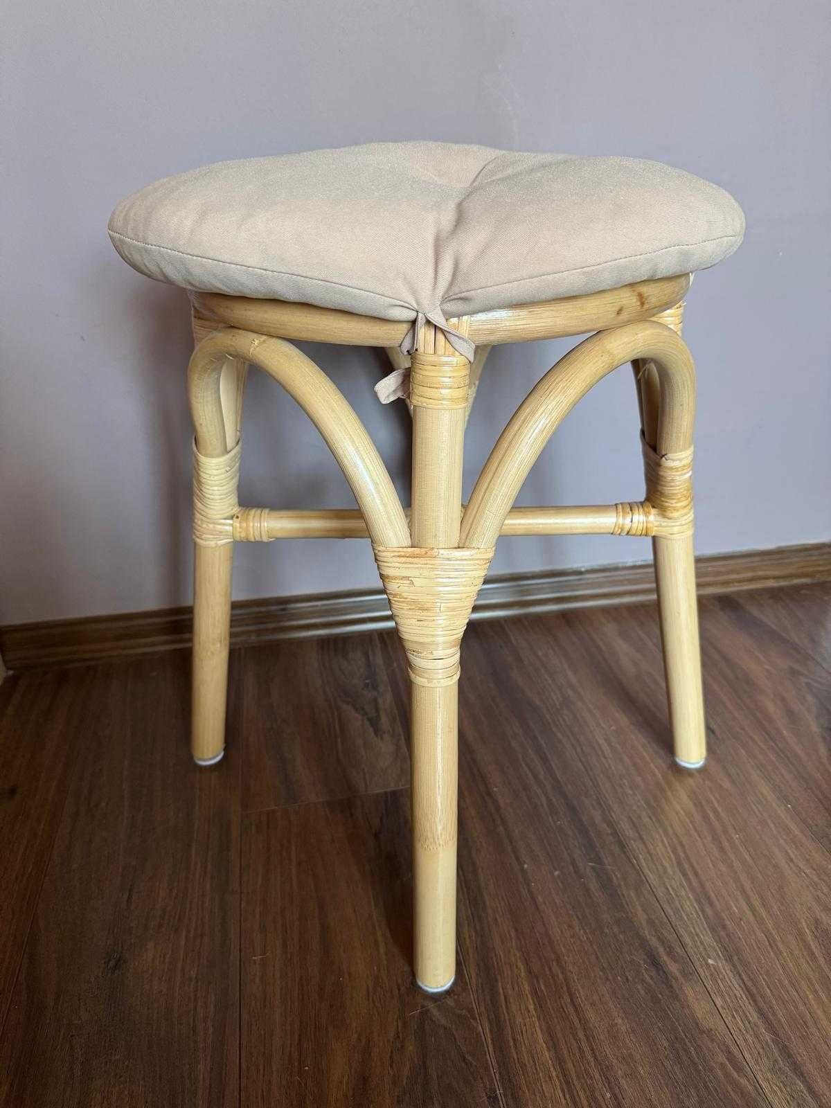 Taboret JUNGHOLM naturalny marki JYSK + poduszka