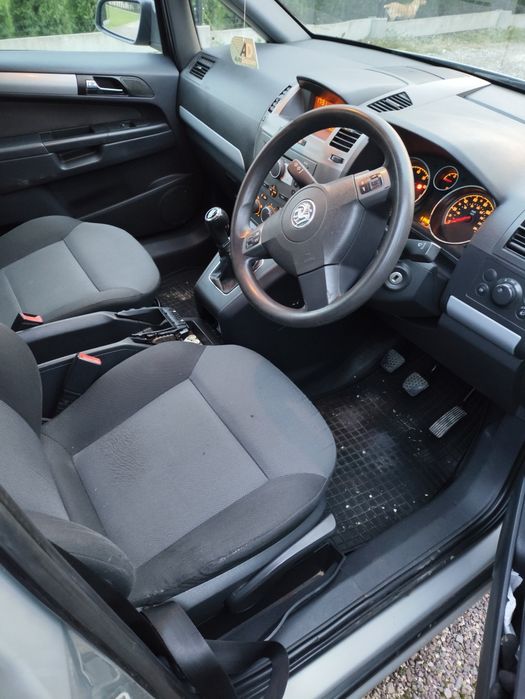 Sprzedam opel Zafira 1.6 benzyna anglik CENA DO JUTRA