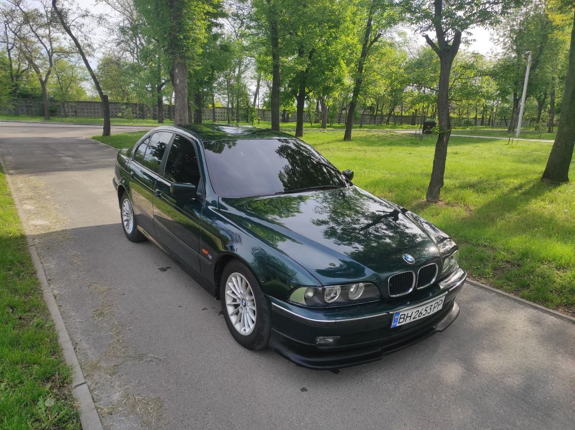 Продам BMW 5 series E39