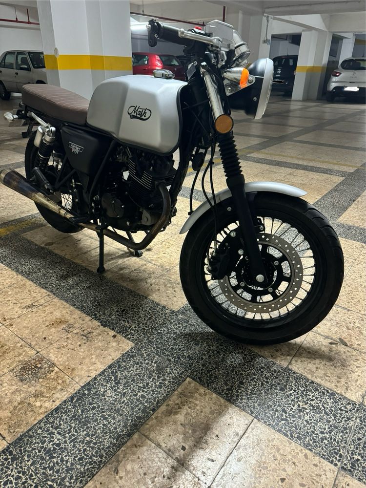 Mash 125 com 6000km