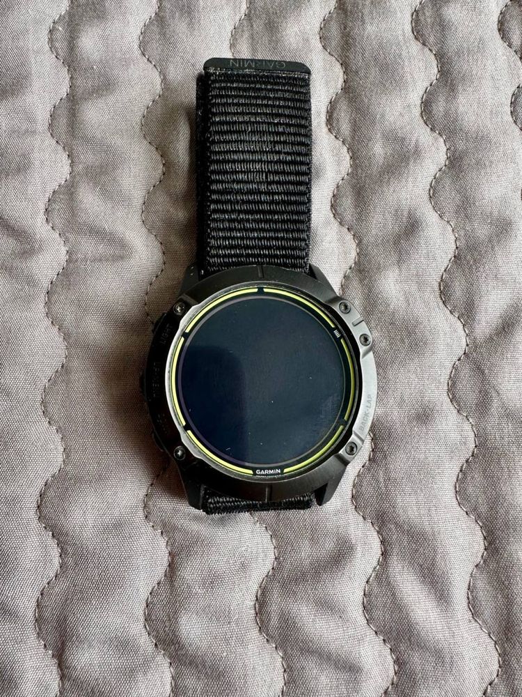 Смарт годинник Garmin Enduro Solar Titanium
