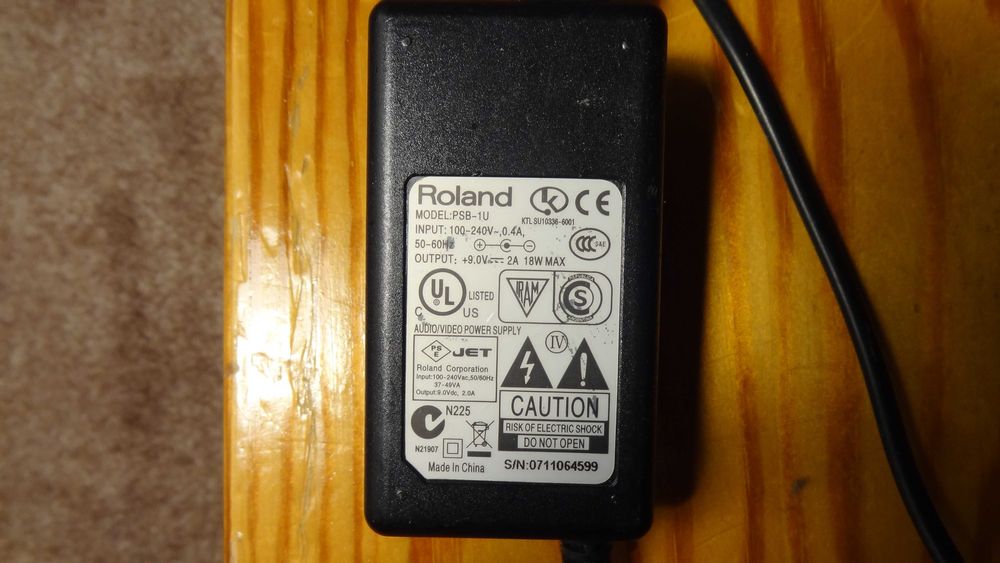 SP-404 Portable Linear Wave Sampler