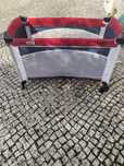 Berço de crianca/bebé