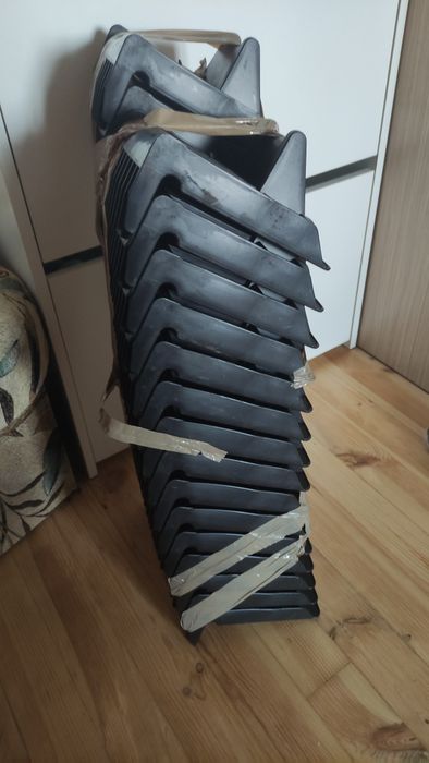 Уголки, кутники для кріплення вантажу